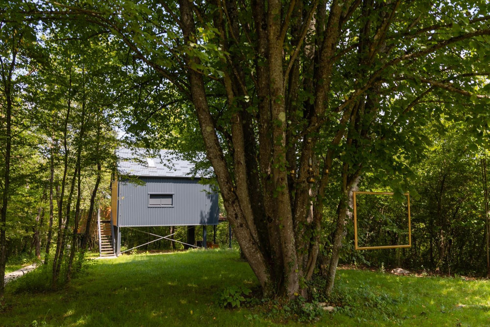 Tree Elements Treehouse Retreat Apartment Slunj Exterior photo