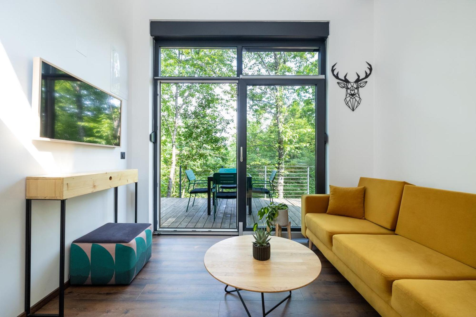 Tree Elements Treehouse Retreat Apartment Slunj Exterior photo