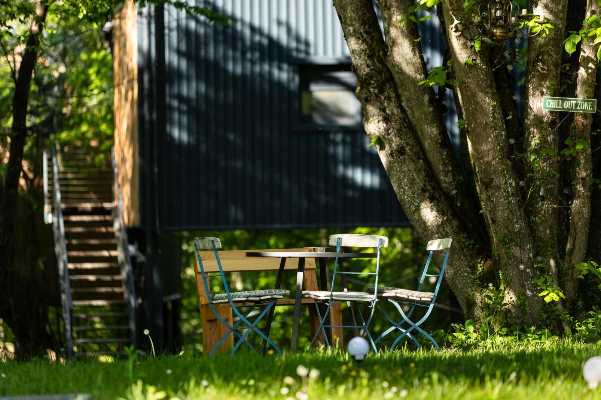 Tree Elements Treehouse Retreat Apartment Slunj Exterior photo